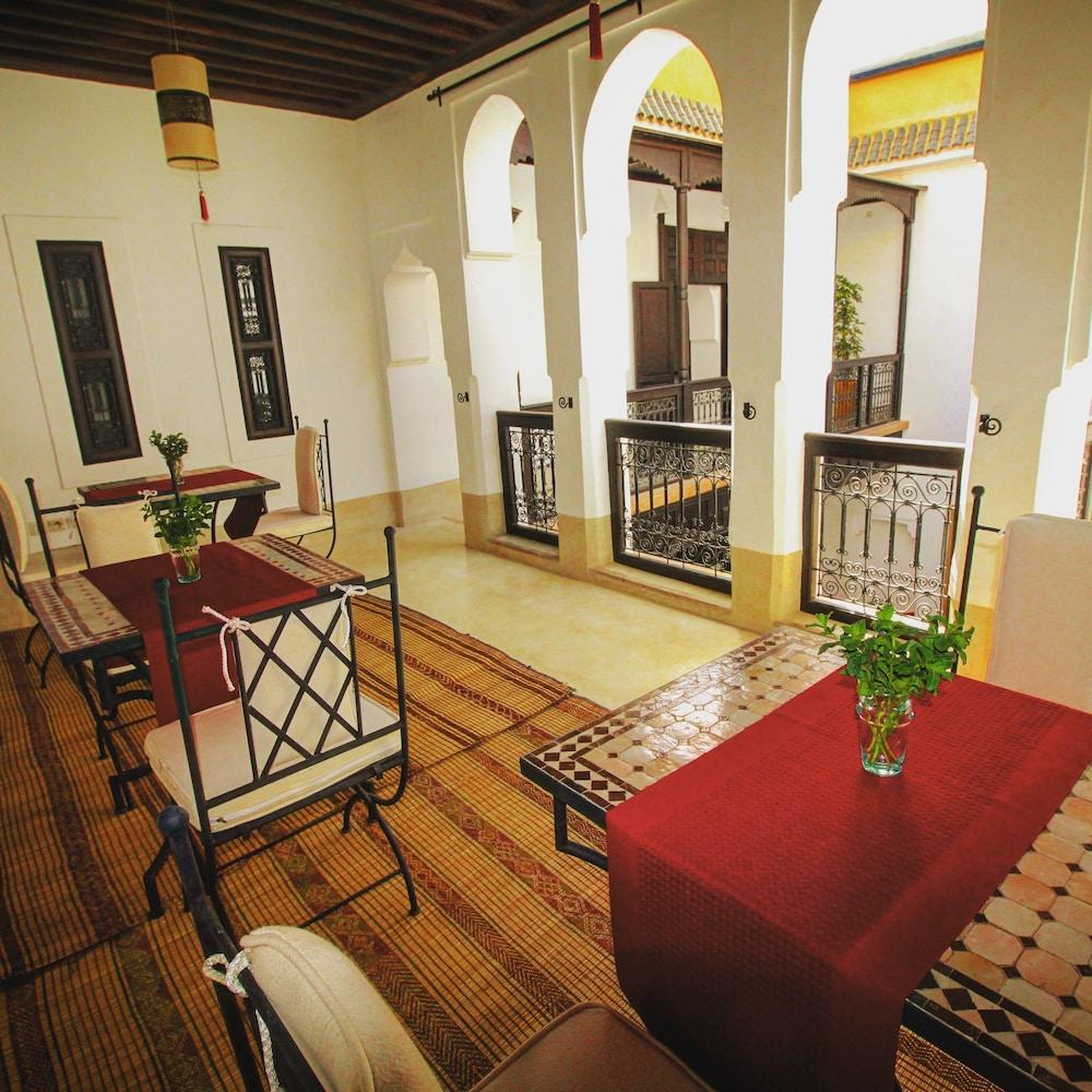 Riad Les 5 Soeurs Marrakesh Bagian luar foto